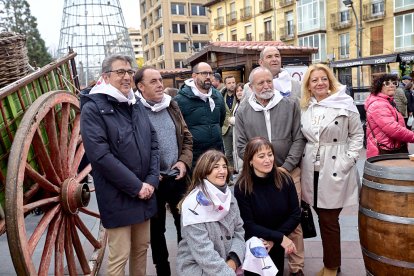 Destina la recaudación obtenida a la protectora de animales Redención Soria.