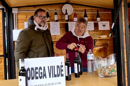 Destina la recaudación obtenida a la protectora de animales Redención Soria.