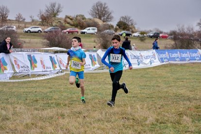 El Cross cuenta con tres circuitos posibles, de 1.000, 1.500 y 2.000 metros.