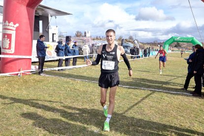 El Cross cuenta con tres circuitos posibles, de 1.000, 1.500 y 2.000 metros.