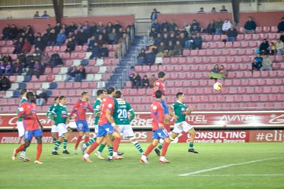 El fortín de Los Pajaritos se diluye con una inesperada y dolorosa derrota.