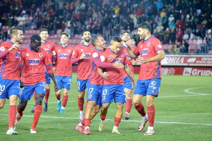 El fortín de Los Pajaritos se diluye con una inesperada y dolorosa derrota.