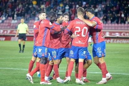 El fortín de Los Pajaritos se diluye con una inesperada y dolorosa derrota.