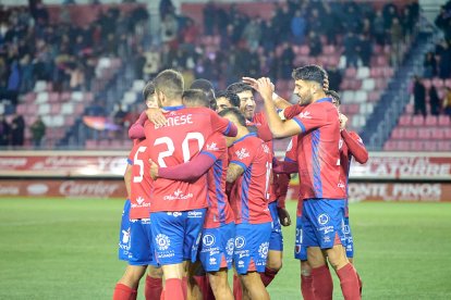 El fortín de Los Pajaritos se diluye con una inesperada y dolorosa derrota.