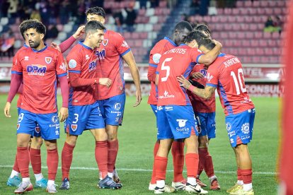 El fortín de Los Pajaritos se diluye con una inesperada y dolorosa derrota.