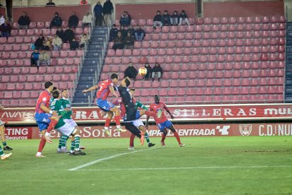 El fortín de Los Pajaritos se diluye con una inesperada y dolorosa derrota.