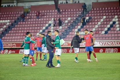 El fortín de Los Pajaritos se diluye con una inesperada y dolorosa derrota.