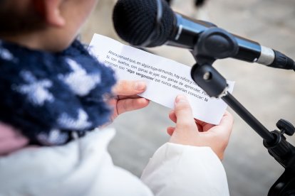 El colegio Infantes de Lara toma la plaza Mayor de Soria para reclamar derechos para la infancia.
