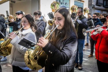 La Banda Municipal recorrió el centro en un pasacalles musical
