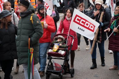 Manifestación en León contra la gestión de los incendios forestales del verano.