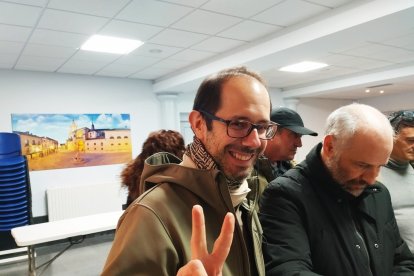 Curso gratuito de montaje de moscas en El Burgo de Osma.