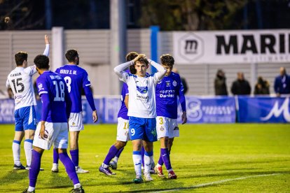 El equipo adnamantino solo pudo sumar un punto en su estadio