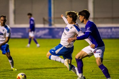 El equipo adnamantino solo pudo sumar un punto en su estadio