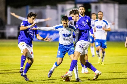 El equipo adnamantino solo pudo sumar un punto en su estadio