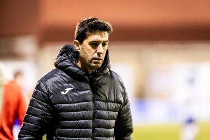 El equipo adnamantino solo pudo sumar un punto en su estadio