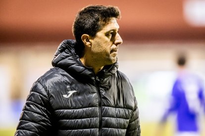 El equipo adnamantino solo pudo sumar un punto en su estadio