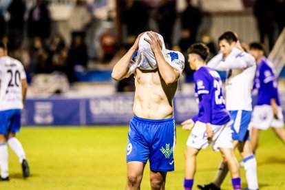 El equipo adnamantino solo pudo sumar un punto en su estadio