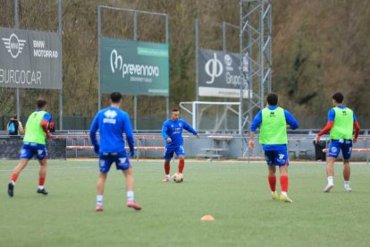 Los rojillos y su afición volvieron a Soria con el trabajo hecho