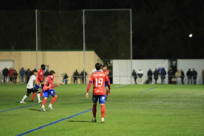 Los rojillos y su afición volvieron a Soria con el trabajo hecho