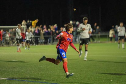 Los rojillos y su afición volvieron a Soria con el trabajo hecho