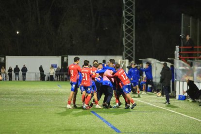 Los rojillos y su afición volvieron a Soria con el trabajo hecho