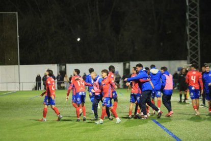 Los rojillos y su afición volvieron a Soria con el trabajo hecho