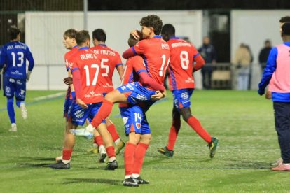 Los rojillos y su afición volvieron a Soria con el trabajo hecho