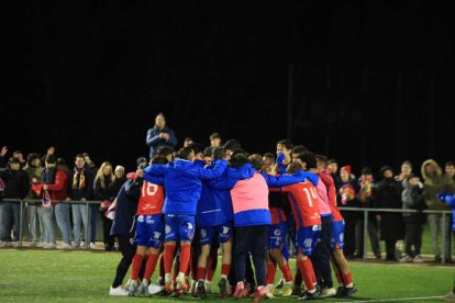 Los rojillos y su afición volvieron a Soria con el trabajo hecho