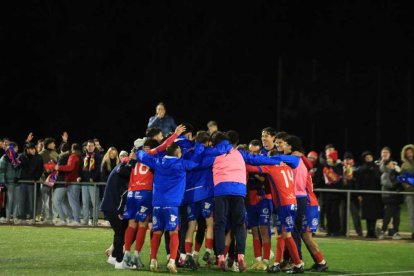 Los rojillos y su afición volvieron a Soria con el trabajo hecho