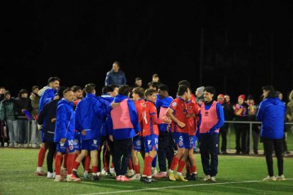 Los rojillos y su afición volvieron a Soria con el trabajo hecho