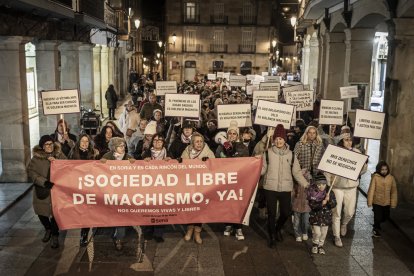 La manifestación recorrió las calles centrales de la ciudad