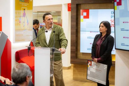 El acto se celebró en la ofina central