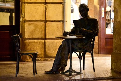 El Casino Amistad Numancia ha sido escenario de una emotiva ceremonia de la Peña Taurina Soriana.