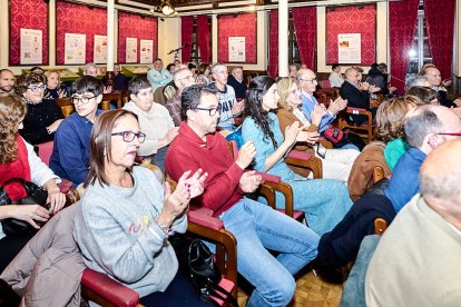 El Casino Amistad Numancia ha sido escenario de una emotiva ceremonia de la Peña Taurina Soriana.