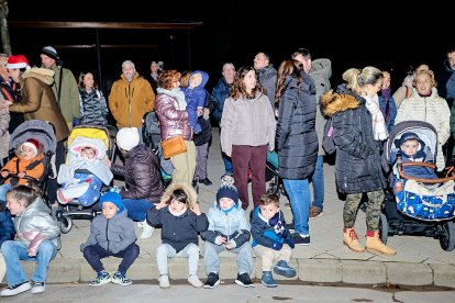 La Navidad da comienzo en Golmayo con el encendido de un árbol navideño.