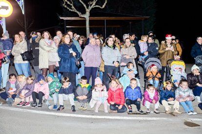 La Navidad da comienzo en Golmayo con el encendido de un árbol navideño.