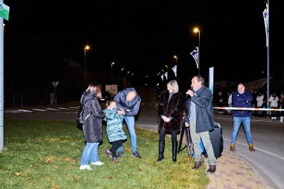 La Navidad da comienzo en Golmayo con el encendido de un árbol navideño.