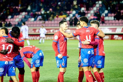 Un doblete de Dani García y otro gol de Juancho neutralizan la ventaja inicial de los asturianos.