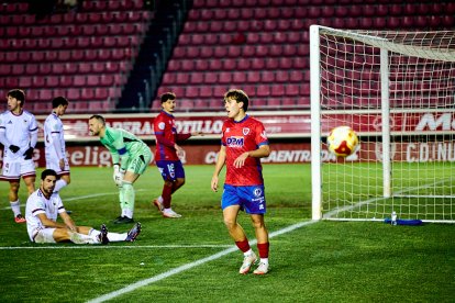 Un doblete de Dani García y otro gol de Juancho neutralizan la ventaja inicial de los asturianos.