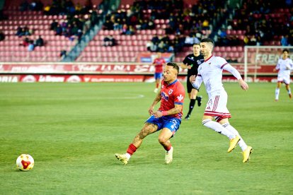 Un doblete de Dani García y otro gol de Juancho neutralizan la ventaja inicial de los asturianos.