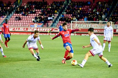 Un doblete de Dani García y otro gol de Juancho neutralizan la ventaja inicial de los asturianos.