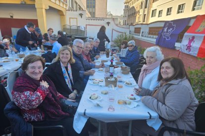 La Casa de Soria en Valencia ha celebrado este sábado un entrañable homenaje al socio.