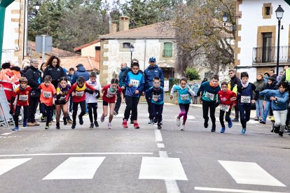 Un total de 341 participantes en la prueba garreña en una mañana invernal.