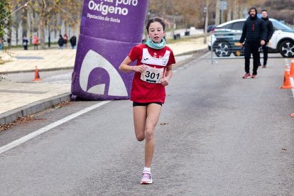Un total de 341 participantes en la prueba garreña en una mañana invernal.