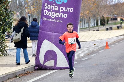 Un total de 341 participantes en la prueba garreña en una mañana invernal.