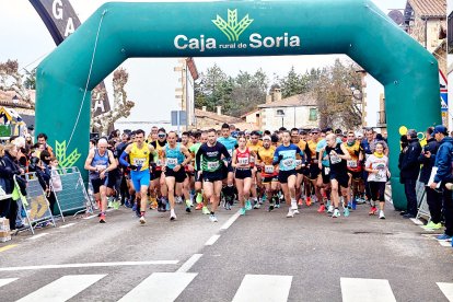 Un total de 341 participantes en la prueba garreña en una mañana invernal.