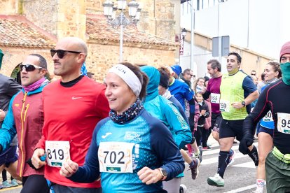 Un total de 341 participantes en la prueba garreña en una mañana invernal.