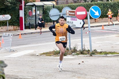 Un total de 341 participantes en la prueba garreña en una mañana invernal.