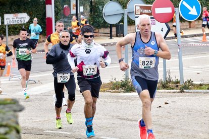 Un total de 341 participantes en la prueba garreña en una mañana invernal.