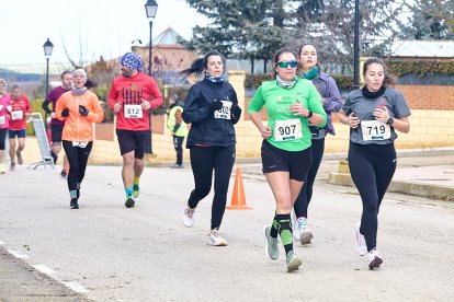 Un total de 341 participantes en la prueba garreña en una mañana invernal.